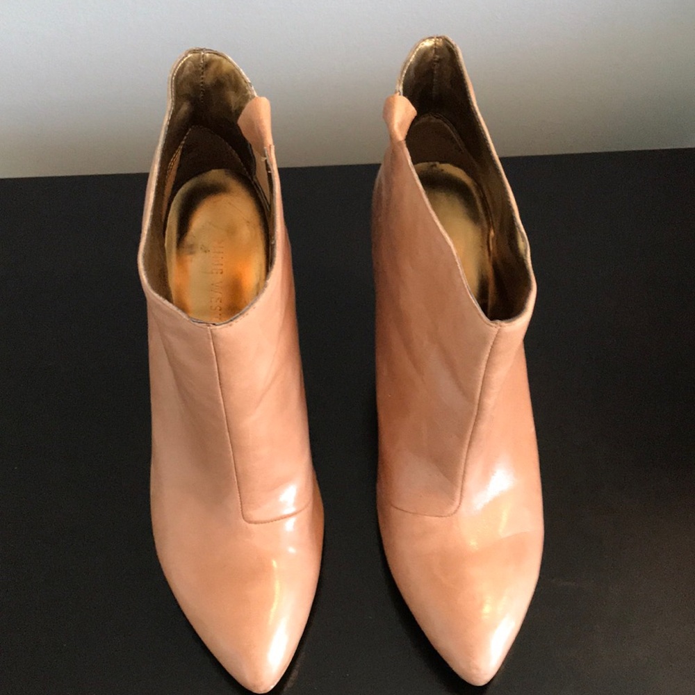 Bootie shoe